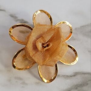 Gold Tone Mesh Metal Flower Brooch